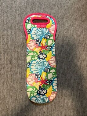 Lilly Pulitzer Multicolor Floral Neoprene bottle bag with Pink Trim NWOT